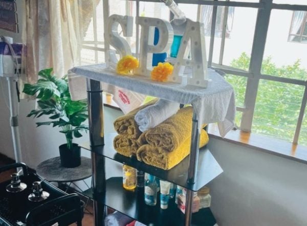 Sandton Glow Spa | 80 Min Spa Package Incl A Floating Tray with Breakfast or A Mix Platter For 2