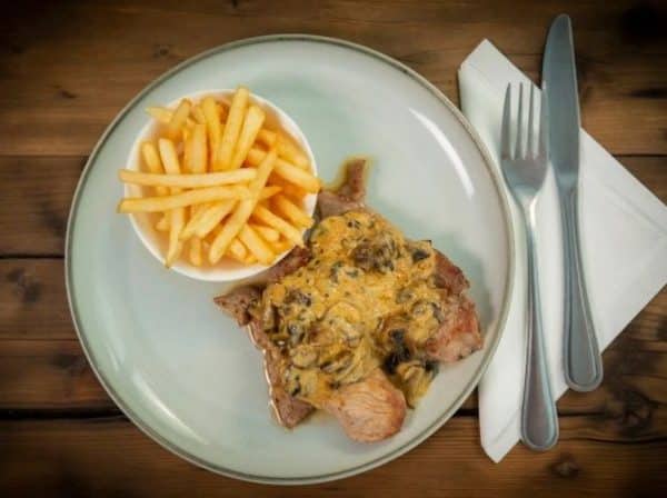 Karoo Cafe | A Choice of Delicious Main Meals and Drinks For 2